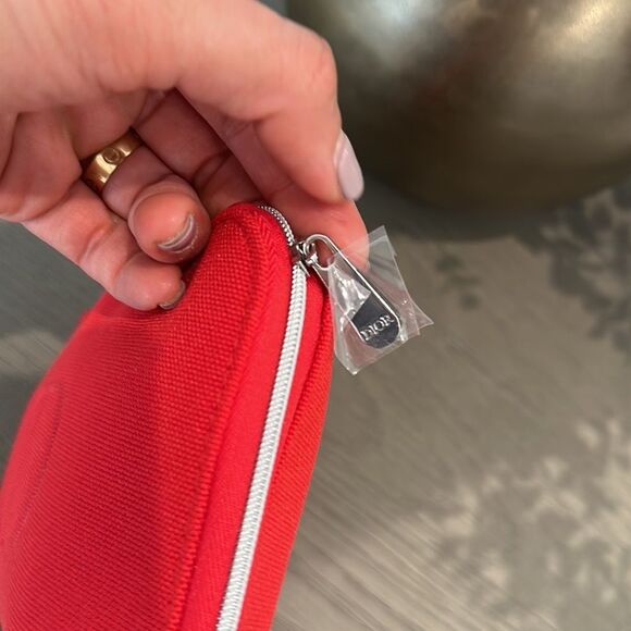 Christian Dior Beauty Bag and goodies - Picture 6 of 10